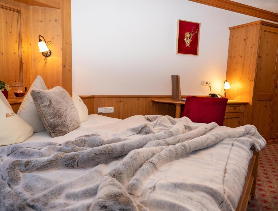 Hotel Sonne Ischgl Bagian luar foto