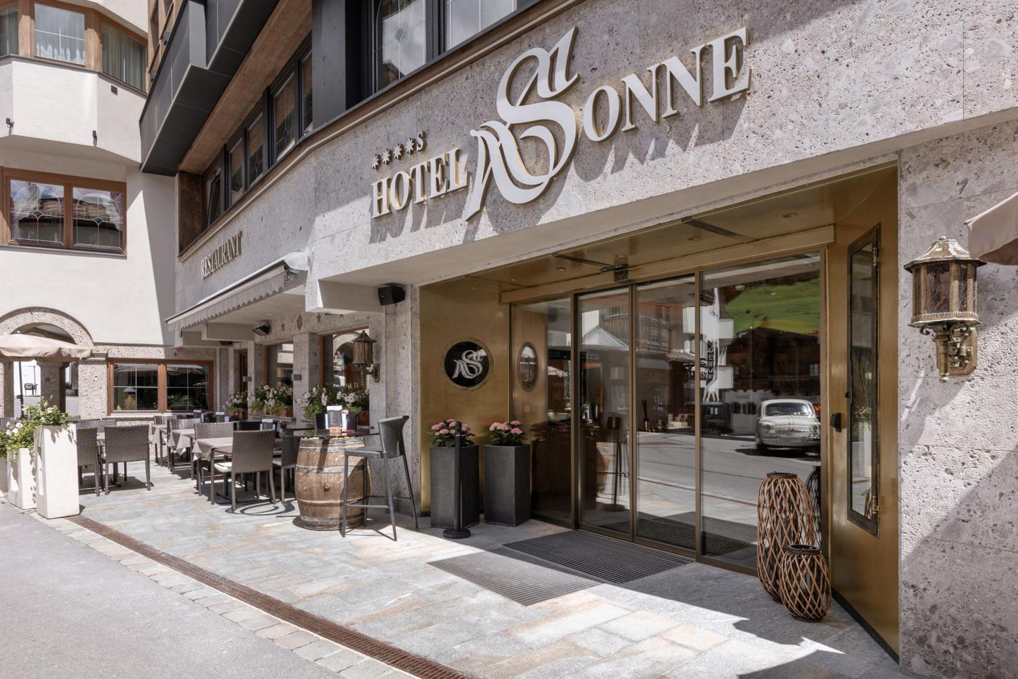 Hotel Sonne Ischgl Bagian luar foto
