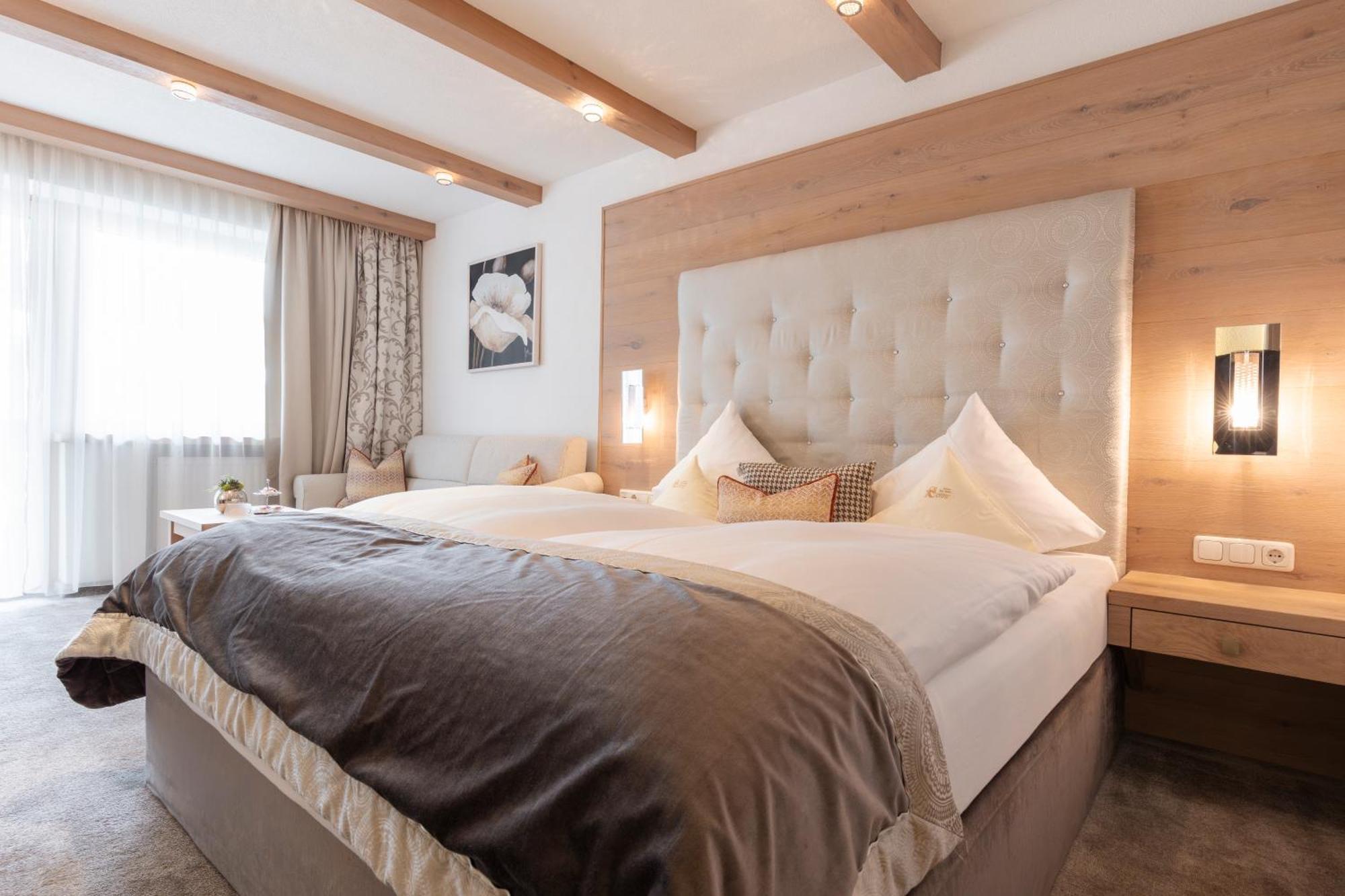 Hotel Sonne Ischgl Bagian luar foto