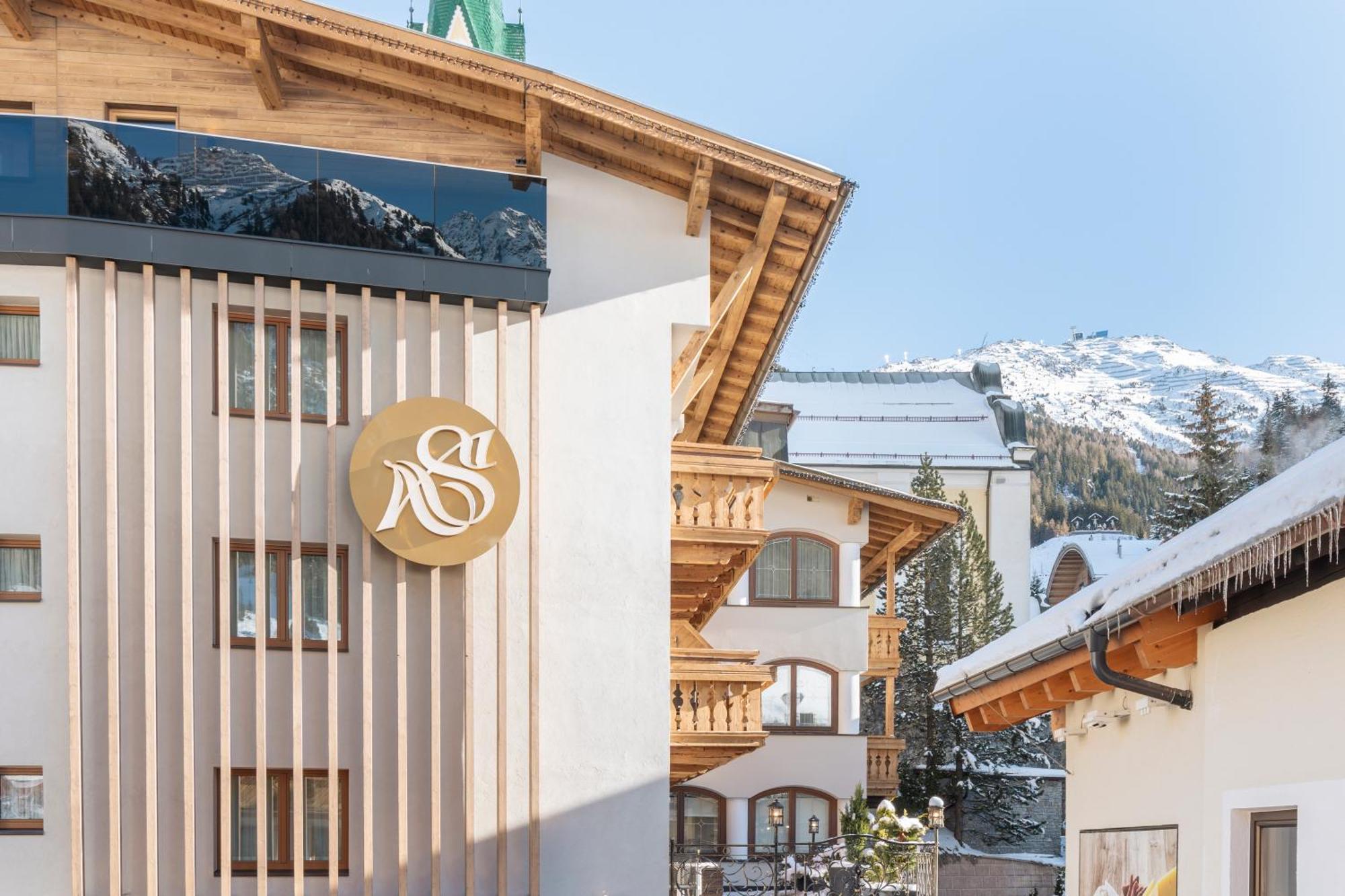 Hotel Sonne Ischgl Bagian luar foto